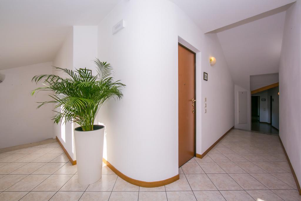 Residence Riva Del Lario Gravedona Εξωτερικό φωτογραφία