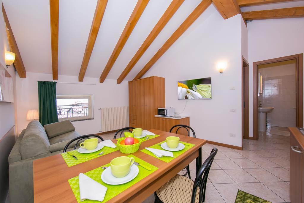 Residence Riva Del Lario Gravedona Εξωτερικό φωτογραφία